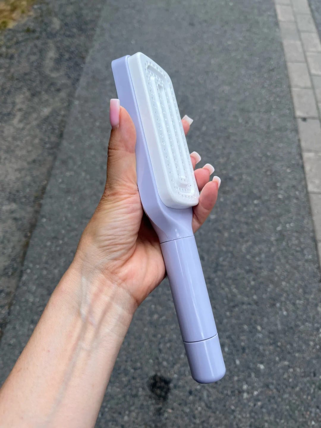 LissyBrush™  Portable Retractable Hair Brush